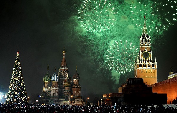 Встретить новый год в России